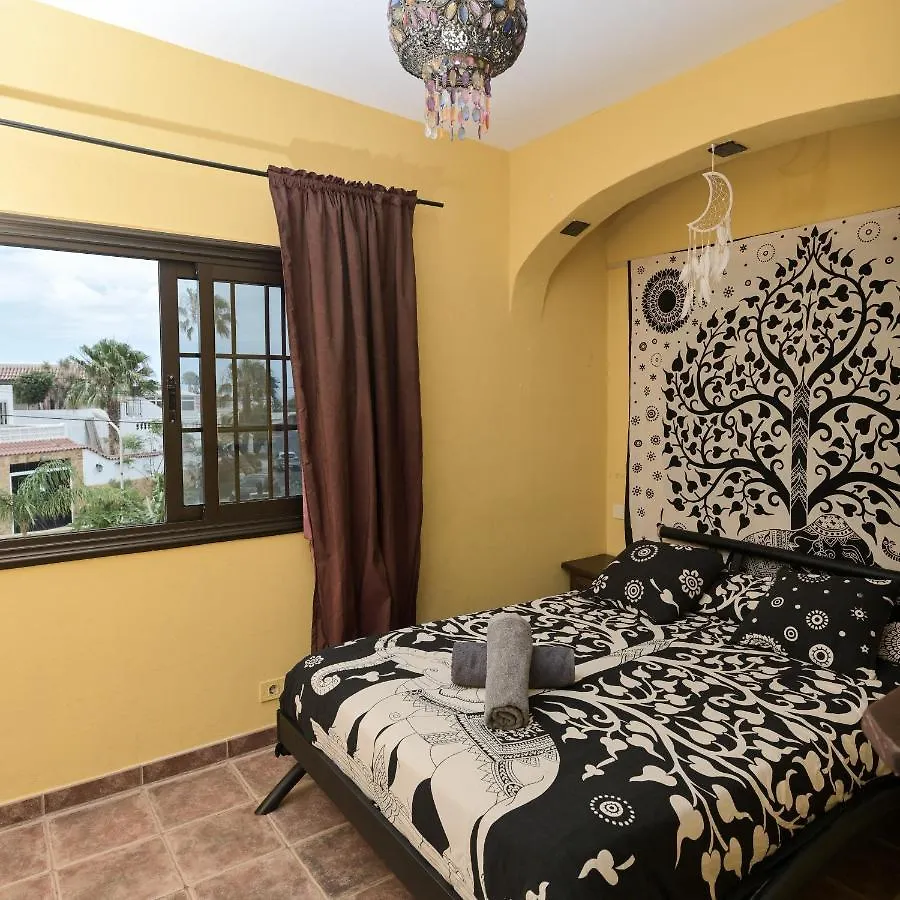 Los Amigos Nest Hostel La Mareta